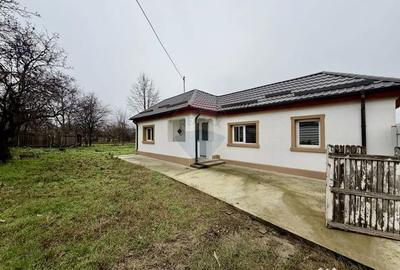 Casă cu 2 camere cu Teren 802 Mp în Jariștea - 2