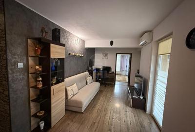 Apartament cu 2 camere semidecomandat, mobilat în Florești