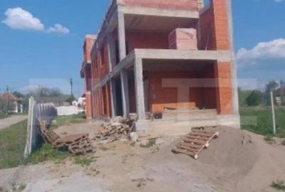 Casă cu 4 camere cu Teren 1000 Mp în Central - 5