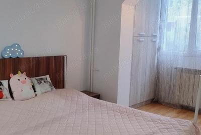 Apartament cu 3 camere semidecomandat în Central - 4