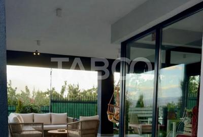 De vanzare casa individuala la cheie cu garaj si terasa cu panorama - 5