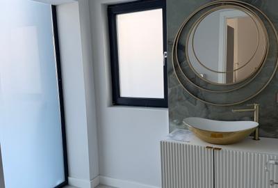 Casă cu 4 camere cu Canalizare în Exterior Est - 17