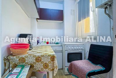 Apartament cu 2 camere decomandat în Micro 15 - 6