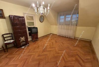 Casă individuală cu 8 camere cu Canalizare în Elisabetin - 1