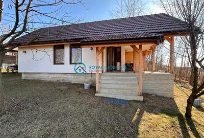 Casă individuală cu 2 camere cu Teren 1380 Mp în Teișani - 4