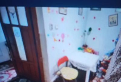Vind Casa ,Garaj ,curte si teren privat, aproape de centru Petro?ani - 8