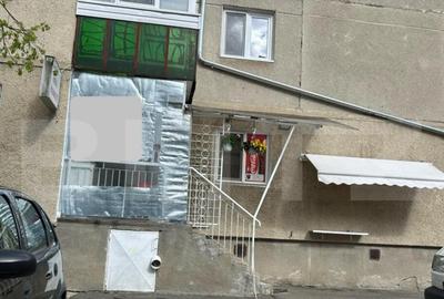 Spa?iu comercial de vanzare in Decebal Spa?iu comercial de vanzare in Decebal - 1