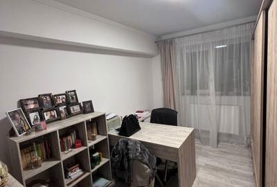 Apartament cu 4 camere decomandat, mobilat în 1 Mai - 11