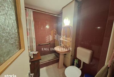 Apartament cu 3 camere decomandat, mobilat în Tractorul - 5