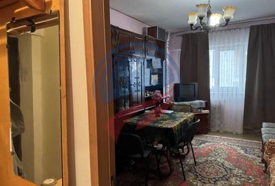 Apartament decomandat, 3 camere, zona Mall Electroputere - 2