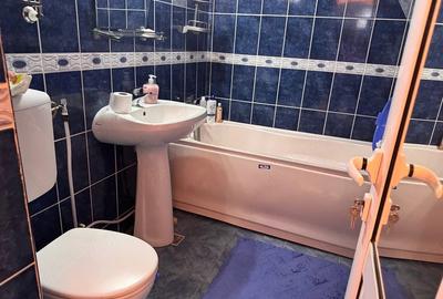 Apartament cu 2 camere decomandat în Exterior Vest