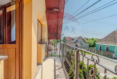 Casă cu 5 camere cu Teren 540 Mp în Ucea - 2