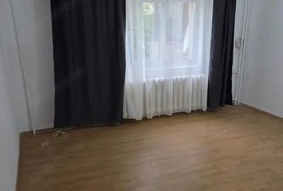 Apartament cu 4 camere decomandat în Vitan - 12