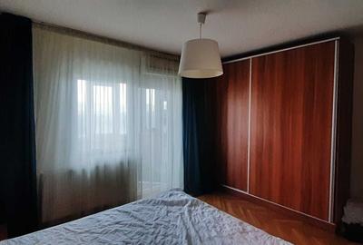 De închiriat apartament 4 camere, parcare inclusă, 2 balcoane, Tei - 3