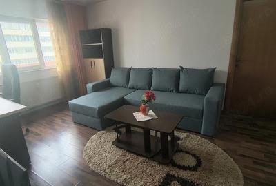 Apartament cu 2 camere semidecomandat în 1 Mai - 1