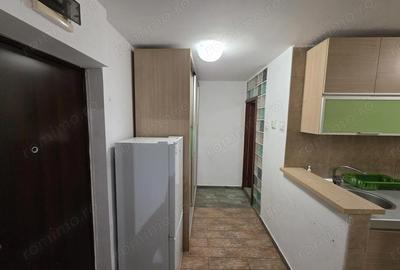 Garsonieră decomandată, mobilată în Rahova