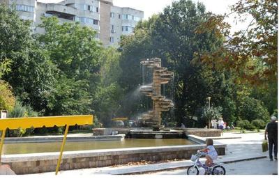 Apartament cu 2 camere decomandat în City Park Mall - 2