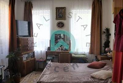 Casă cu 2 camere cu Canalizare în Schei - 9