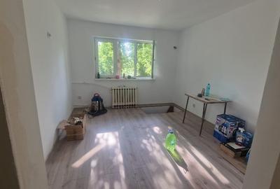 Garsonieră semidecomandată în Bd. Coșbuc - 3