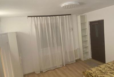 Garsonieră decomandată în Central - 4