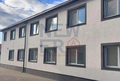 Casă cu 2 camere cu Canalizare în Central