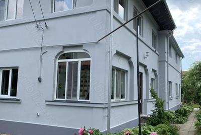 Casă cu 6 camere în Pucioasa - 10