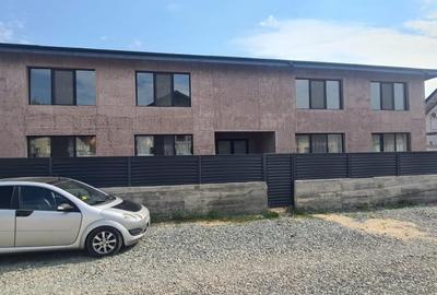 Casă cu 7 camere în Pantelimon
