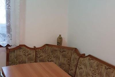 Apartament cu 3 camere decomandat în Central - 1