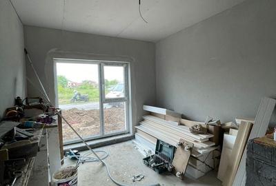 Duplex cu 4 camere cu Canalizare în Ghiroda - 10