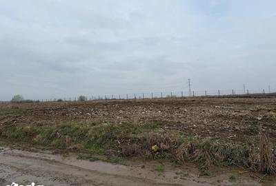 Teren de 5700 mp, în Central - 3