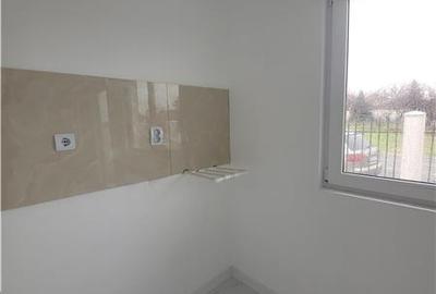 Casă individuală cu 5 camere cu Canalizare în Lumina - 18