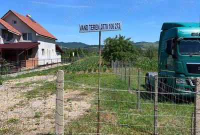 Teren de 2900 mp, în Central - 1