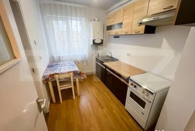 Apartament cu 4 camere semidecomandat în 22 Decembrie - 8