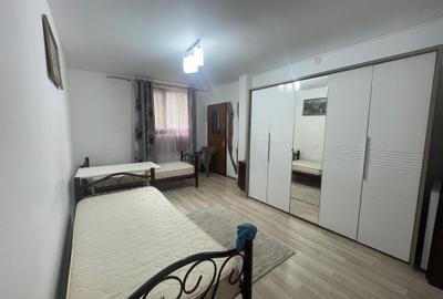Casă tip duplex cu 8 cam Dâmbu Rotund ideală pentru cazare colectivă