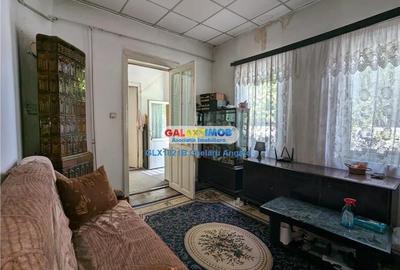 Parcul Carol casa singur curte 3 camere,curte 70 mp - 2