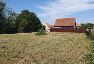 Teren de 763 mp, în Stupini - 2