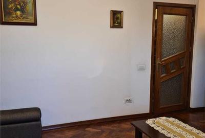 Apartament cu 3 camere decomandat în Podu Roș - 3