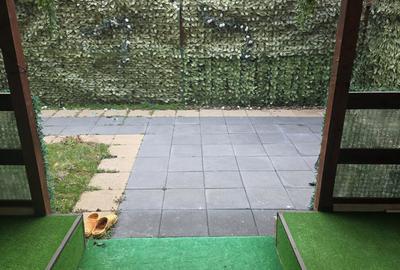 Casă cu 4 camere cu Teren 100 Mp în Central