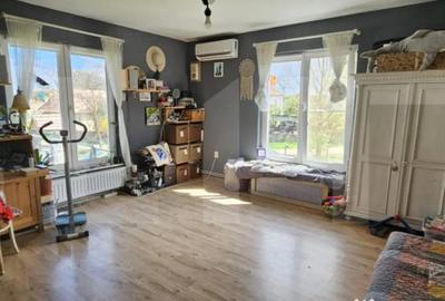 Casă cu 3 camere cu Teren 1300 Mp în Central - 11