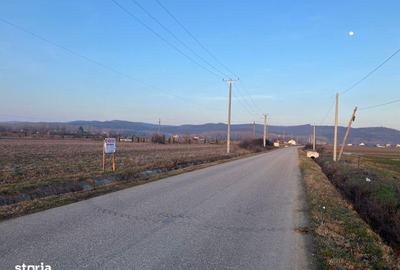 Teren de 2000 mp, în Crușeț - 2