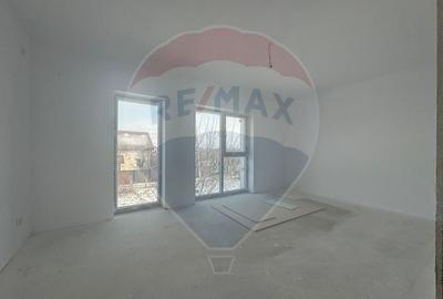 Casă cu 4 camere cu Teren 450 Mp în Săbăreni - 11