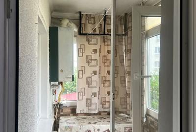 Apartament cu 3 camere decomandat, mobilat în Păcii - 13