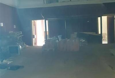 Casă individuală cu 10 camere cu Teren 1109 Mp în Apollo - 15