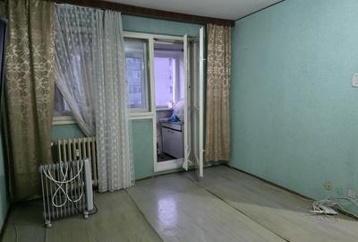 Jean Steriadi, 10 minute metrou 1 Decembrie 1918, langa Auchan Titan - 6