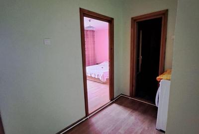 Apartament cu 2 camere decomandat în Săvinești - 16