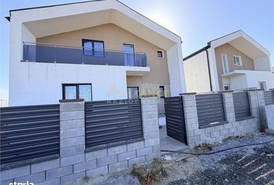 Casă cu 4 camere în Berceni