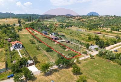 Teren cu priveliste Vulcan - 5