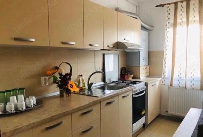 Apartament cu 2 camere decomandat în Central - 2