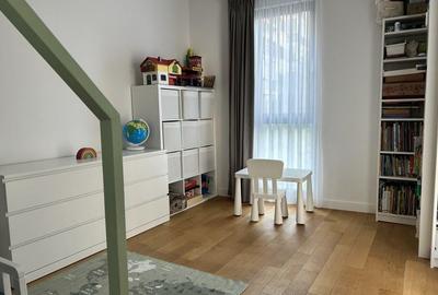 Vanzare apartament  3 camere, elegant, Unirii-Piata Constitutiei, bloc 2020, eta - 12