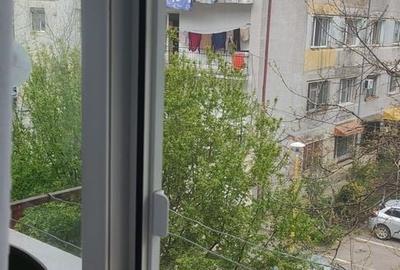 Garsonieră, mobilată în CET - 7